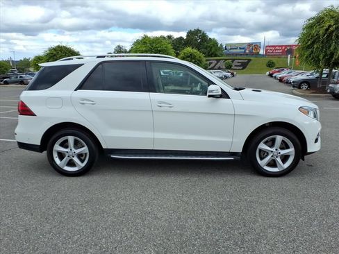 Used 2017 Mercedes-Benz GLE 350 4MATIC image 3
