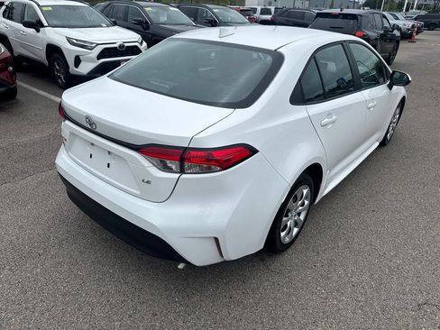 Used 2024 Toyota Corolla LE FWD image 7