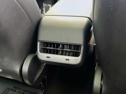 Used 2020 Tesla Model 3 Standard Range Plus RWD image 16