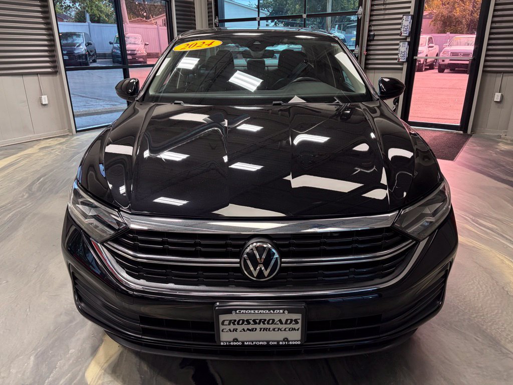 Used 2024 Volkswagen Jetta SE FWD image 34