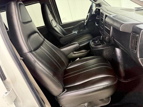 Used 2016 Chevrolet Express 3500 LT w/ LT Preferred Equipment Group image 39