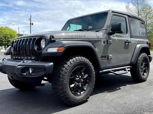 Used 2022 Jeep Wrangler Sport image 33