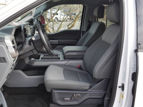 Certified 2021 Ford F150 XLT w/ Equipment Group 302A High image 3