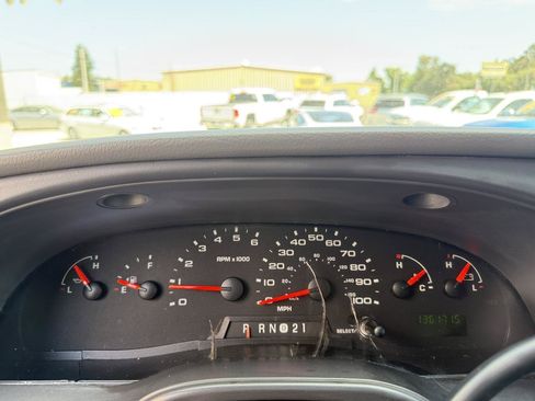 Used 2007 Ford E-250 and Econoline 250 RWD image 24