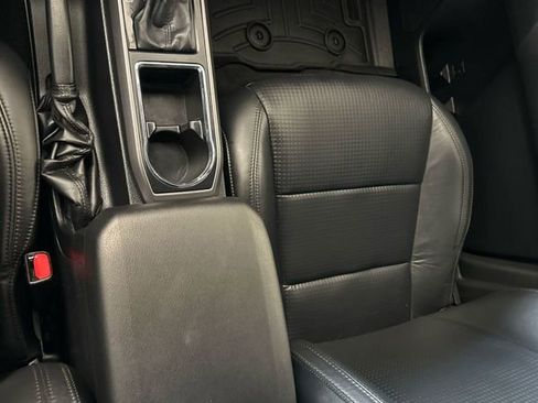 Used 2019 Toyota Tacoma TRD Sport image 90