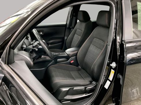 Used 2024 Honda HR-V Sport image 8