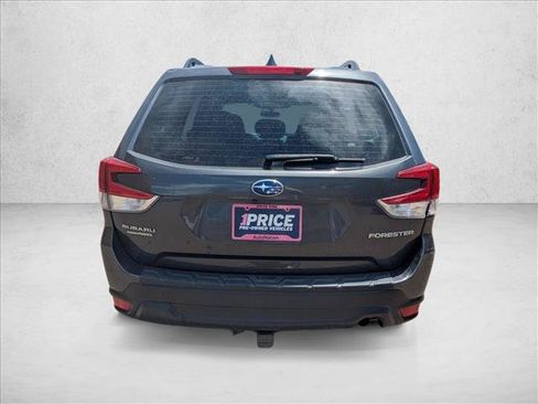 Used 2022 Subaru Forester AWD/4WD image 6
