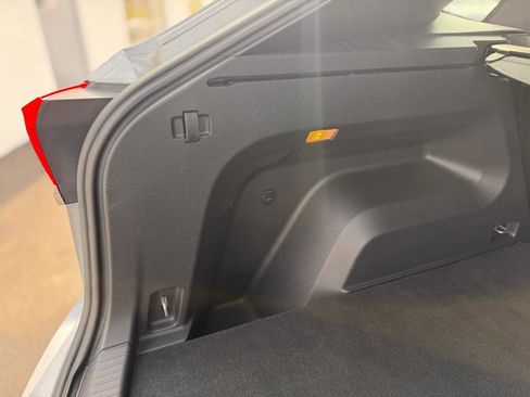 Used 2022 Volkswagen Atlas Cross Sport SEL image 43