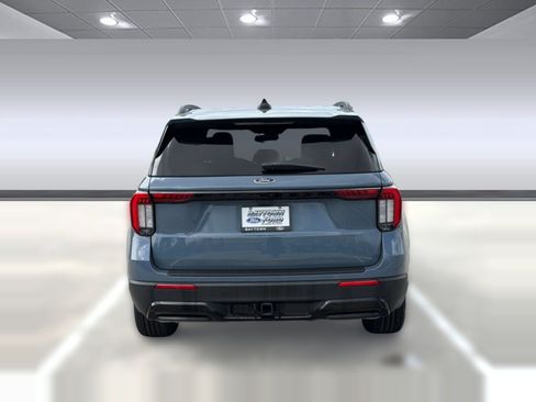 Certified 2025 Ford Explorer ST-Line RWD image 10