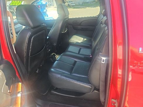 Used 2007 Chevrolet Avalanche LTZ w/ LTZ Preferred Equipment Group AWD/4WD image 4