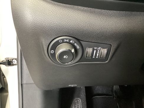 New 2026 Jeep Compass Latitude AWD/4WD image 15