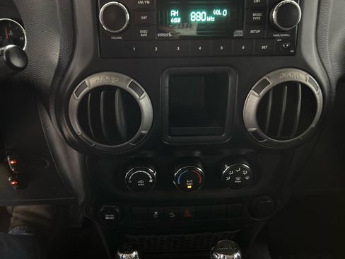 Used 2012 Jeep Wrangler Sport AWD/4WD image 13
