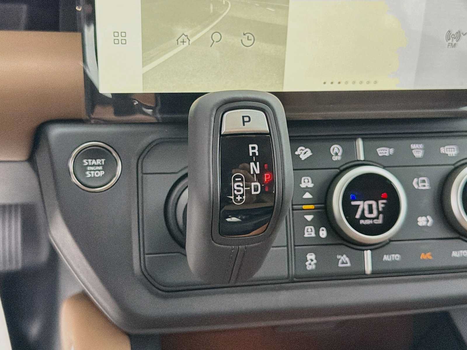 New 2026 Land Rover Defender 110 S AWD/4WD image 10