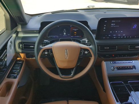 Used 2025 Lincoln Aviator Black Label w/ Jet Appearance Package image 16