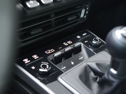 Certified 2022 Porsche 911 Carrera S RWD image 24