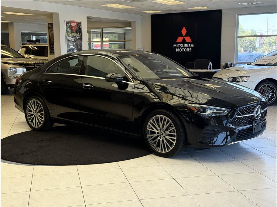 Used 2025 Mercedes-Benz CLA 250 4MATIC image 3