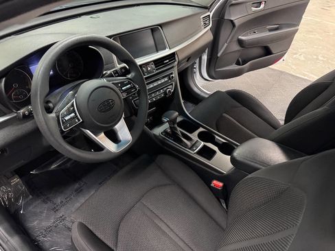 Used 2019 Kia Optima LX image 31