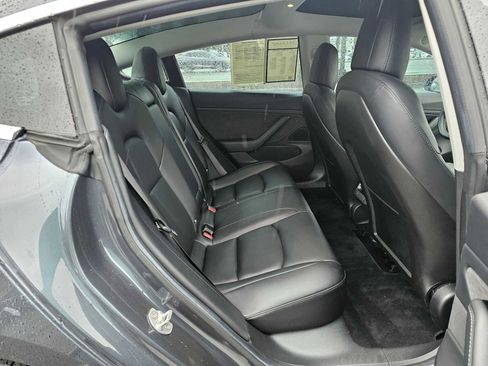 Used 2018 Tesla Model 3 Long Range image 12