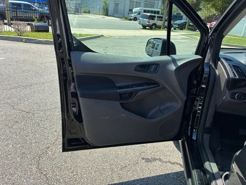 Used 2019 Ford Transit Connect XL FWD image 9