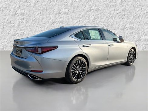 New 2025 Lexus ES 350 w/ Premium Package image 3