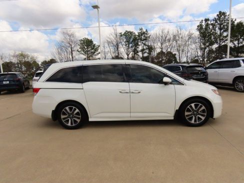 Used 2016 Honda Odyssey Touring image 8