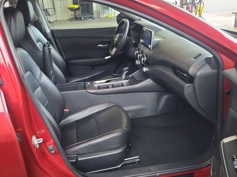 Used 2022 Nissan Sentra SR w/ SR Premium Package FWD image 13
