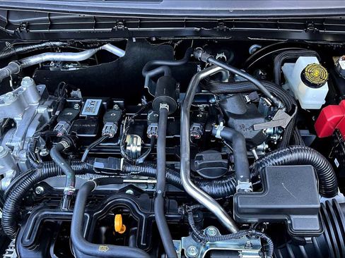 New 2026 Nissan Kicks SR image 17