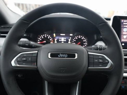 New 2026 Jeep Compass Latitude image 14