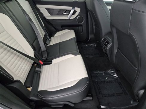 Certified 2023 Land Rover Discovery Sport SE R-Dynamic image 17