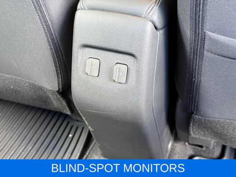 Used 2024 Nissan Kicks SR w/ Interior Electronics Package FWD image 17