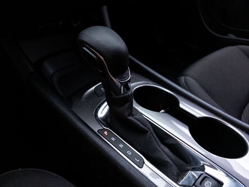 Used 2024 Chevrolet Malibu LS FWD image 23