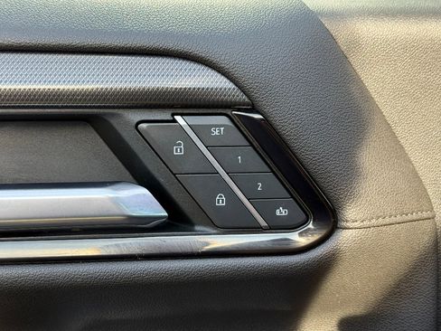 Used 2022 GMC Sierra 1500 AT4 w/ AT4 Premium Package image 23