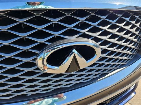 Used 2023 INFINITI QX80 Luxe w/ Cargo Package image 29