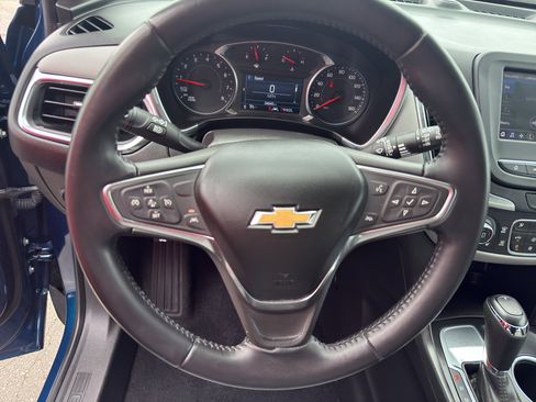 Used 2021 Chevrolet Equinox LT FWD image 16