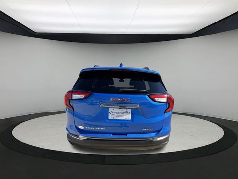 Used 2024 GMC Terrain AT4 image 5