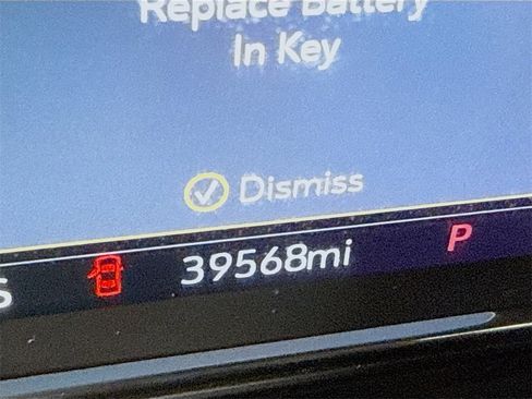 Used 2021 GMC Yukon Denali image 4