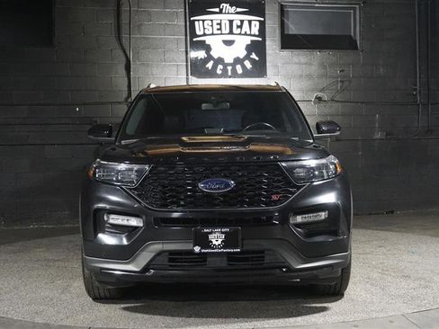 Used 2020 Ford Explorer ST w/ Premium Technology Package image 10