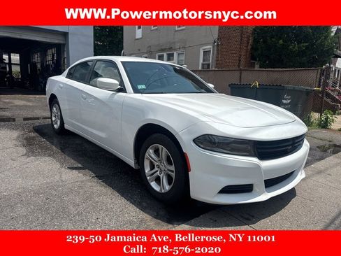 Used 2022 Dodge Charger SXT image 6