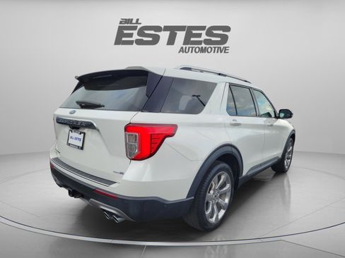 Used 2020 Ford Explorer Platinum w/ Premium Technology Package image 4