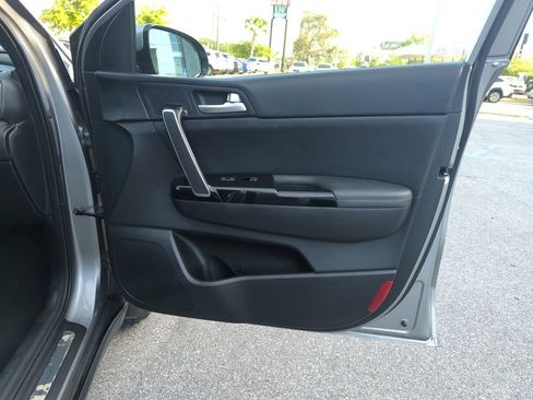 Used 2022 Kia Sportage Nightfall Edition w/ Nighfall AWD Premium Package image 34