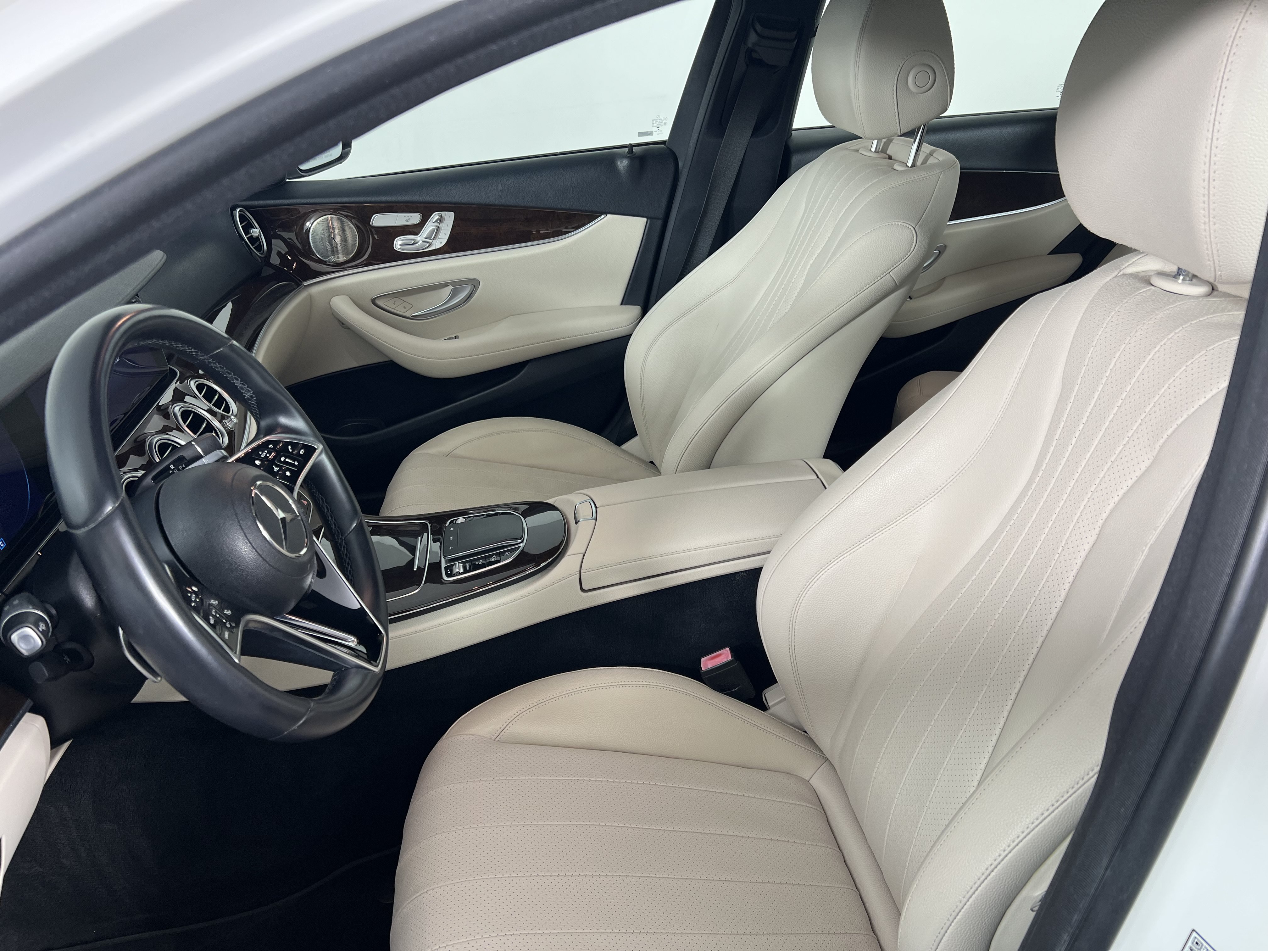 Certified 2022 Mercedes-Benz E 450 4MATIC Sedan image 15