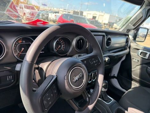 Used 2023 Jeep Wrangler Unlimited Sport image 9