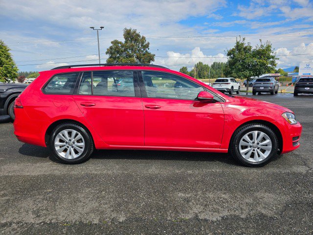 Used 2017 Volkswagen Golf S AWD/4WD image 2