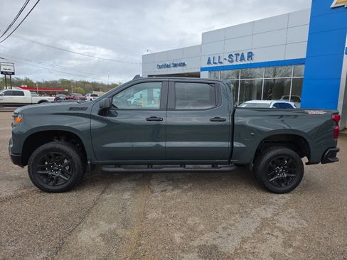 New 2026 Chevrolet Silverado 1500 Custom Trail Boss w/ LPO, Dark Essentials Package AWD/4WD image 3