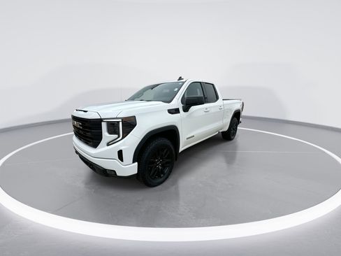 Used 2023 GMC Sierra 1500 Elevation image 4