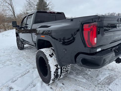 Used 2021 GMC Sierra 3500 Denali w/ Denali Ultimate Package image 10