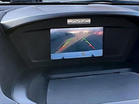 Used 2015 Ford Escape SE image 19