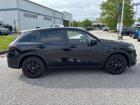 Used 2024 Honda HR-V Sport image 4