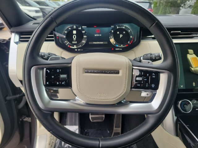 Used 2023 Land Rover Range Rover SE AWD/4WD image 18