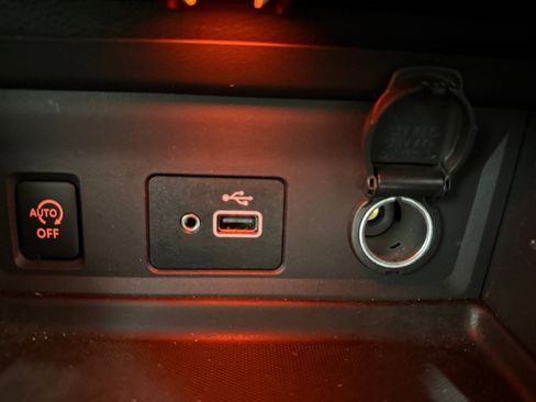 Used 2025 Nissan Sentra S FWD image 20